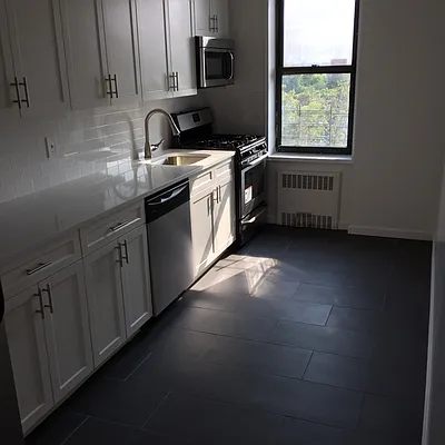 Rented by Alex Tembelis, LREB | media 38