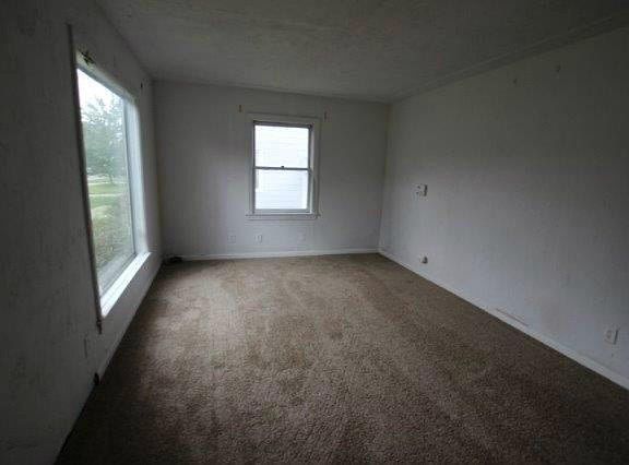 5th image of 457 Maethy St SE