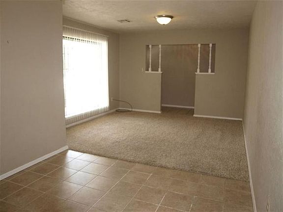 2nd image of 6906 NW Sprucewood Dr