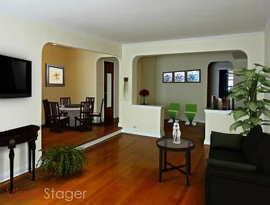 Rented by Chartwell Forest Hills Realty | media 6