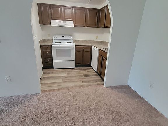 4th image of 957 Bockstoce Ave #7823a4018