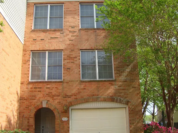 703 Todd Trl, Newport News, VA 23602