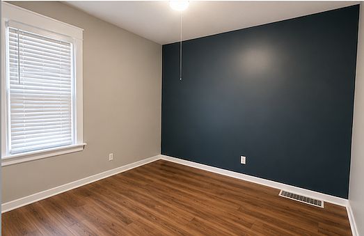 3rd image of 3027 N 25th St #3027