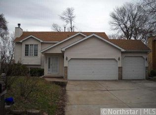 1900 Adele St, Saint Paul, MN 55109