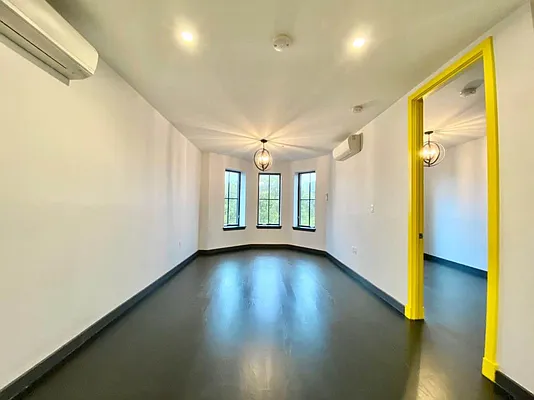 Rented by Doorway NYC, LLC | media 1