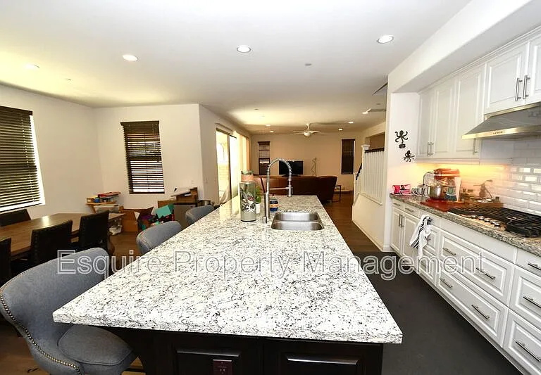 505 Elm Cottage Ct — Photo 13