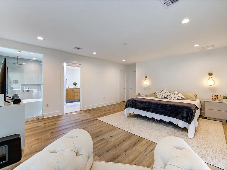 303 Isolde Dr — Photo 22