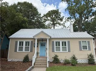 410 E 56th St, Savannah, GA 31405