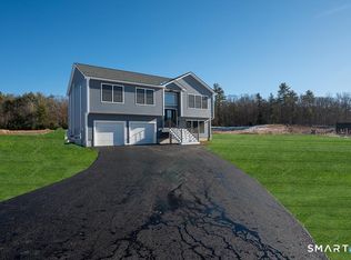 121 New Road, Thompson, CT 06277