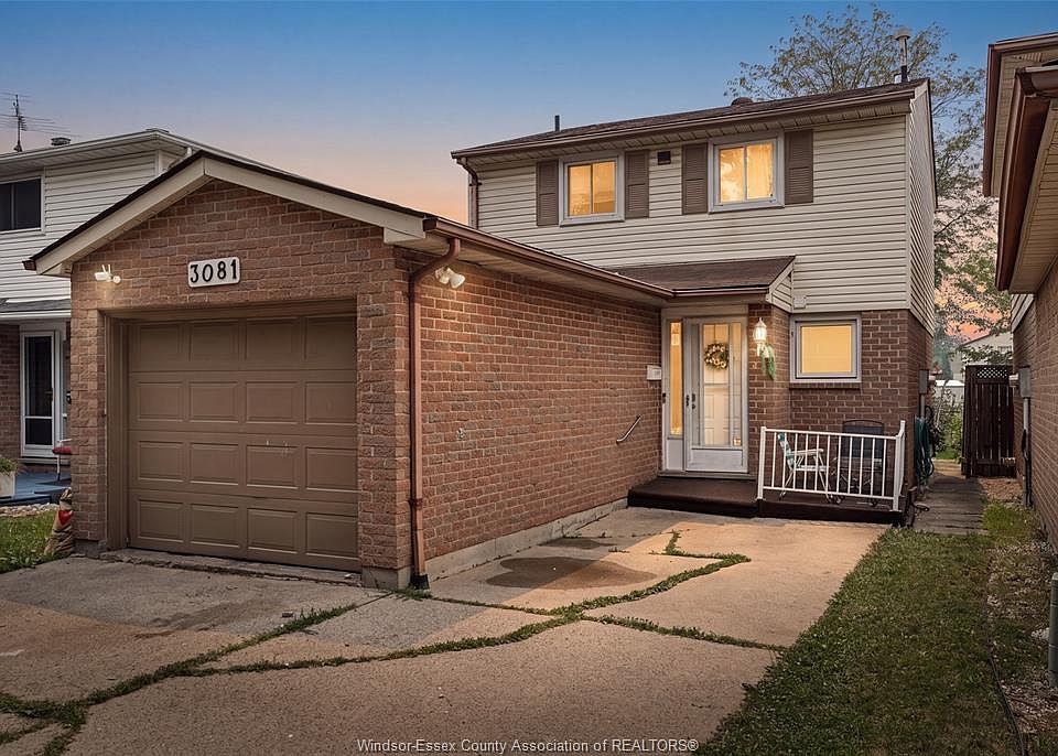 1st image of 3081 Fairlane Cres