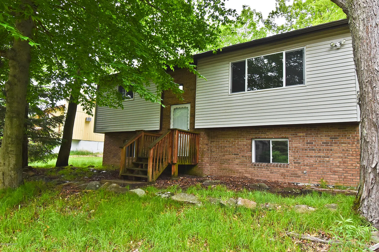 6054 Boardwalk Dr photo 1