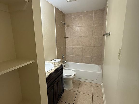 3rd image of 2059 Mariner Dr #6