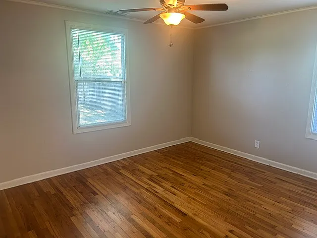 2844 Ione St — Photo 10
