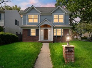 384 Park View Dr, Scotch Plains, NJ