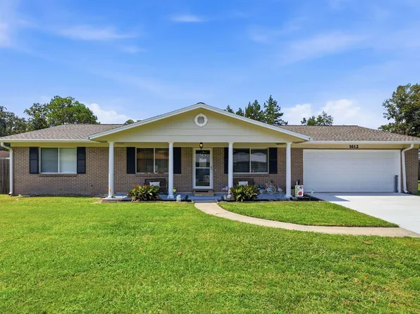 1612 SW Saint James Ct, Lake City, FL 32025
