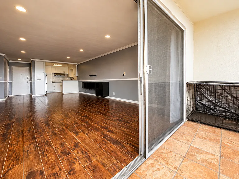 1299 Cordova St #308 — Photo 8