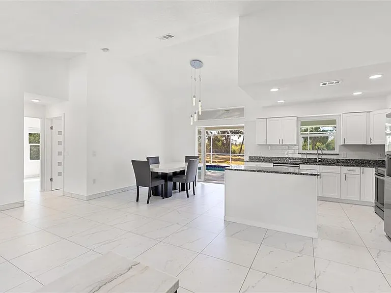 4485 Hansard Ave — Photo 9