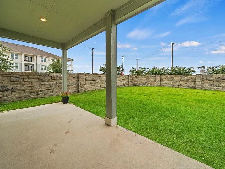 602 Sandy Bay Ln — Photo 35