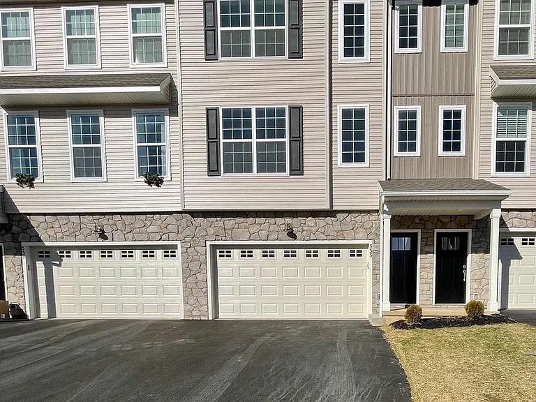 1870 Shady Ln #337 — Photo 1
