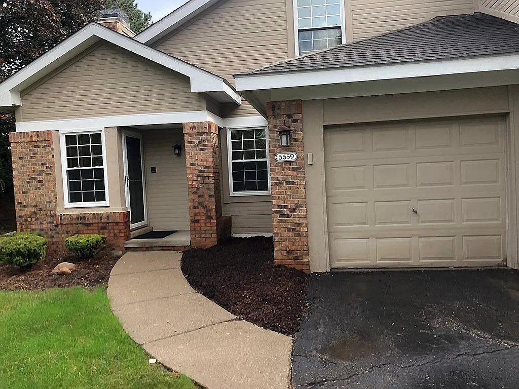 6659 Fieldstone Ct #1 photo 1