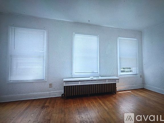 3rd image of 2741 10th St APT 2