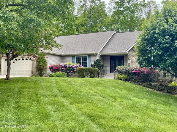 55 Loxley Ln, Fairfield Glade, TN 38558