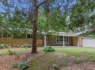 W329N3358 Lakeland Dr, Nashotah, WI 53058