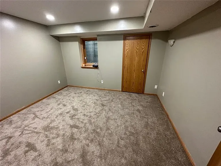 Basement Bedroom with Closet & Egress Window