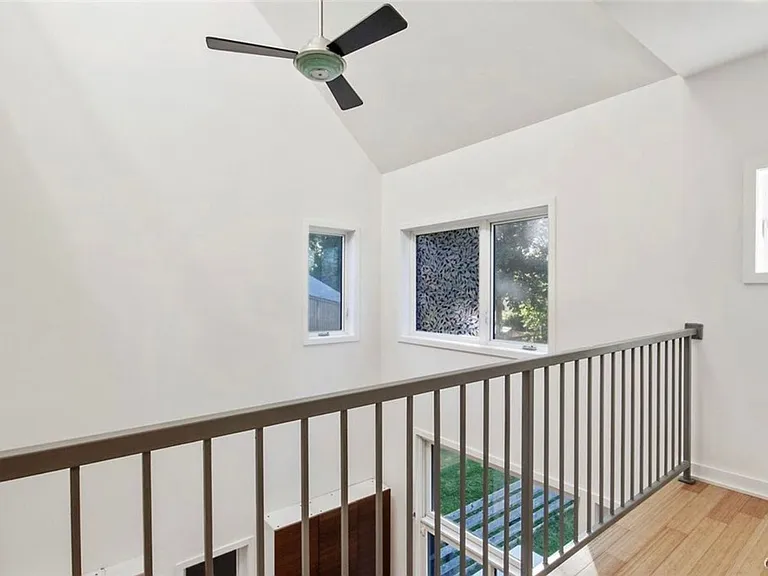 621 Otisco St — Photo 27