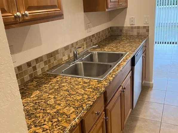 4000 Rio Rd, Carmel, CA 93923