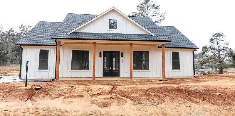 1st image of 387 King Rd