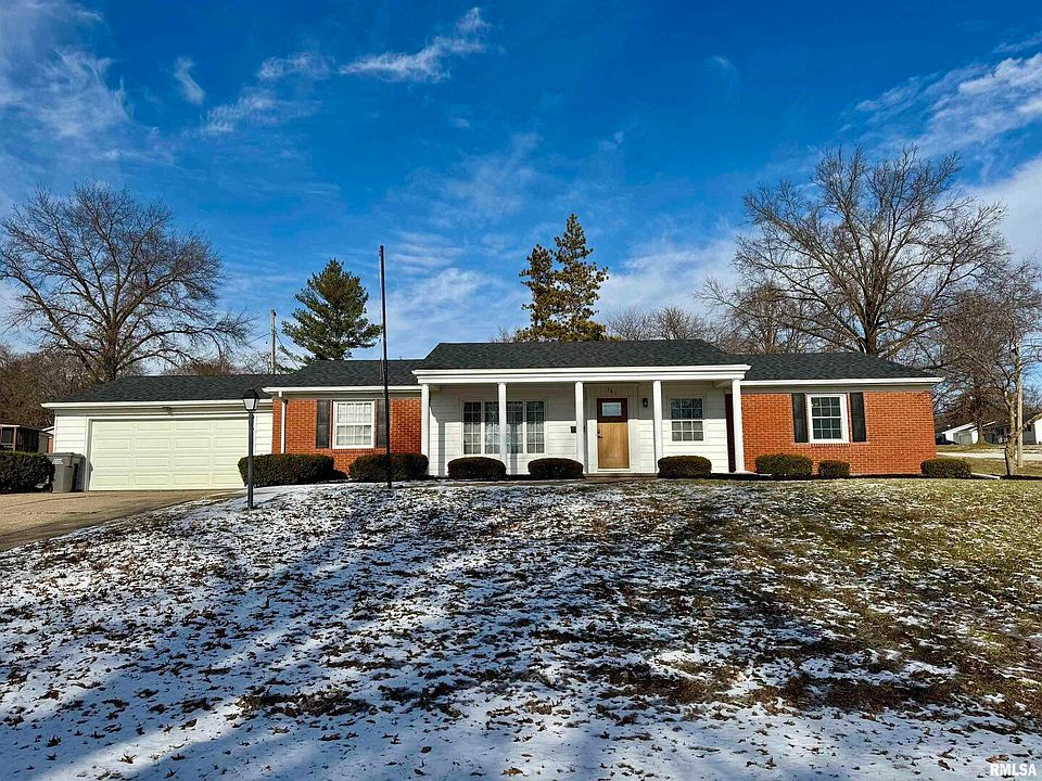 1st image of 301 Oakview Dr