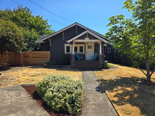 117 NW 11th St