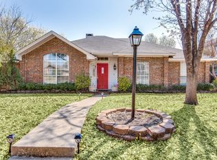 1413 Dudley Dr, Carrollton, TX 75007