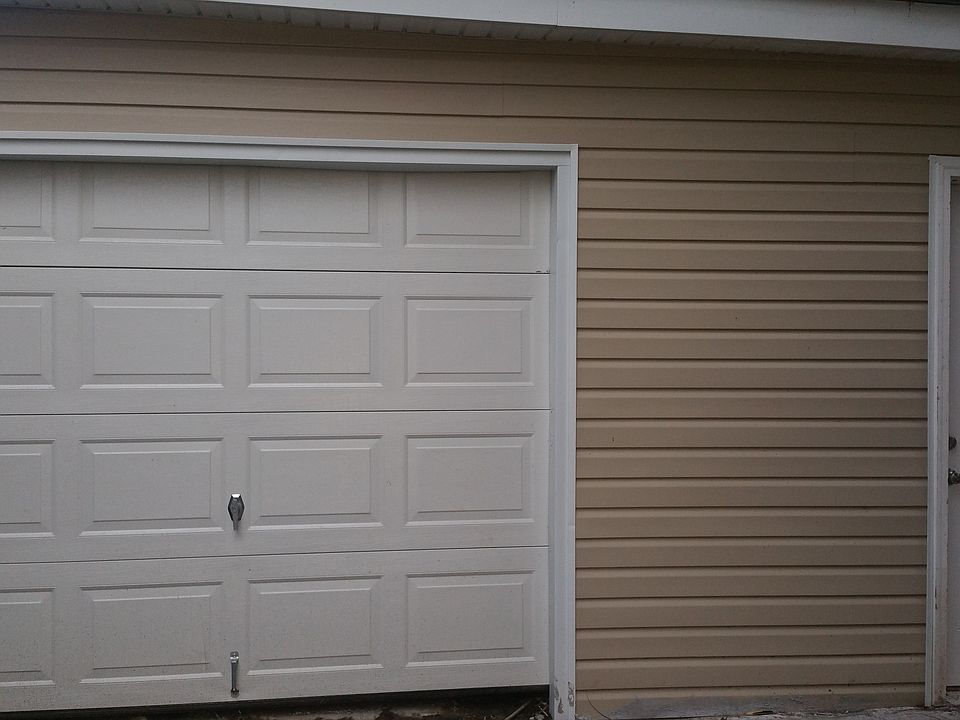 2nd image of 16018 121st Ave