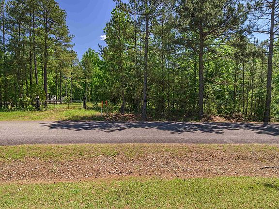 2nd image of 498 Resort Rd