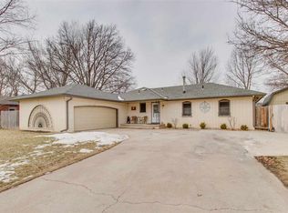 1729 N Wood Dr, Wichita, KS 67212
