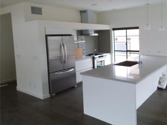 5th image of 1771 Mathews Ave