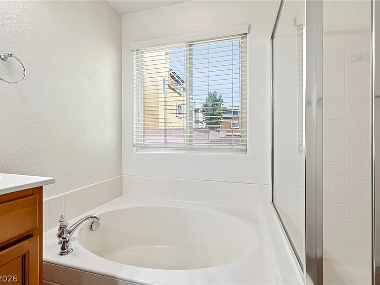 3819 Total Eclipse St — Photo 21