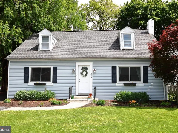 245 Elizabeth St, Landisville, PA 17538