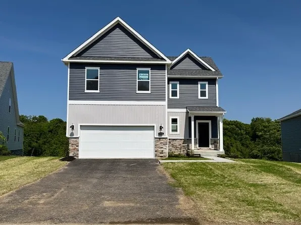 341 Gleneagles Dr, Butler, PA 16001