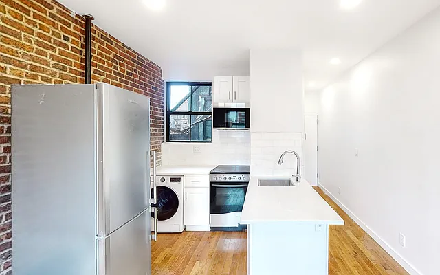 Rented by Freestone Property Group | media 3