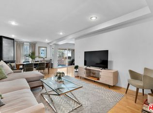 11789 Montana Ave APT 15, Los Angeles, CA 90049