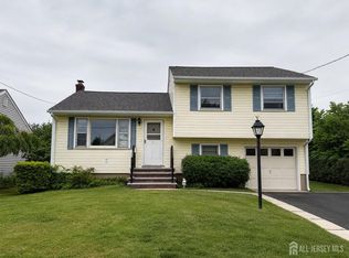 304 Fairlamb Ave, South Plainfield, NJ 07080