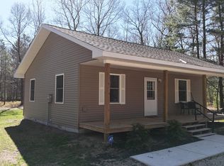 2073 Gunn Rd, Manistee, MI 49660