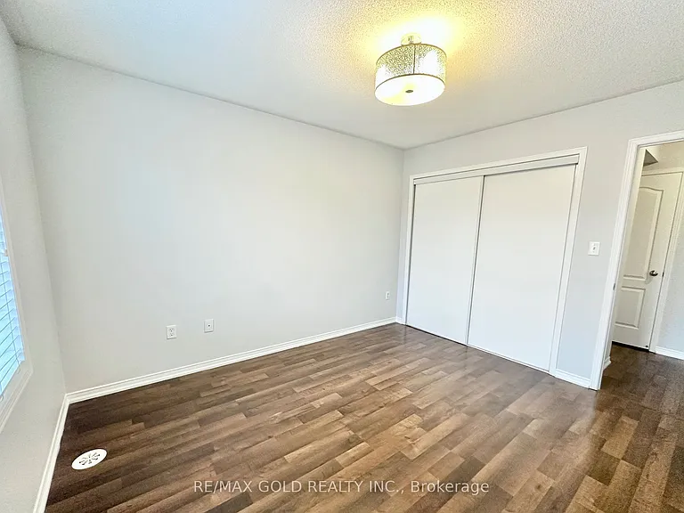 2476 Post Rd #11 — Photo 17