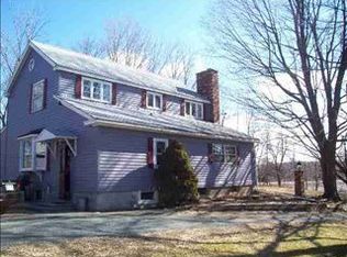 31 Newkirk Rd, East Greenbush, NY 12061