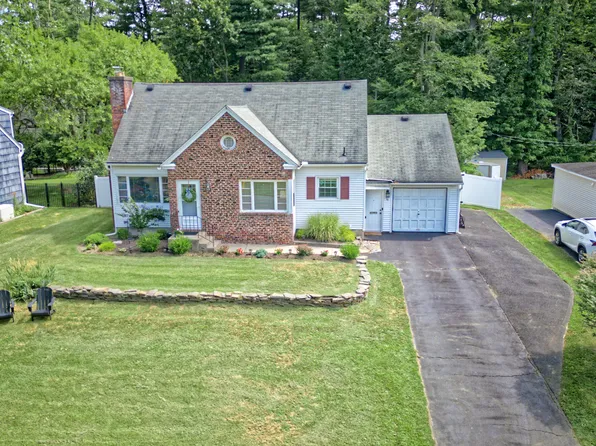 71 Marlboro Road, Delmar, NY 12054