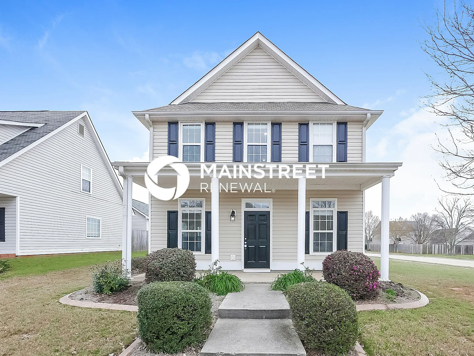 1305 Lafayette Sq — Photo 1