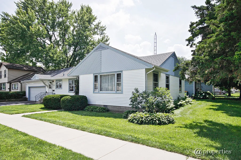 700 S Kankakee St photo 1
